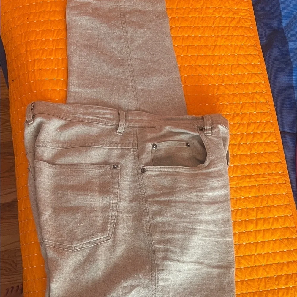 GAP 32x30 perfect cream